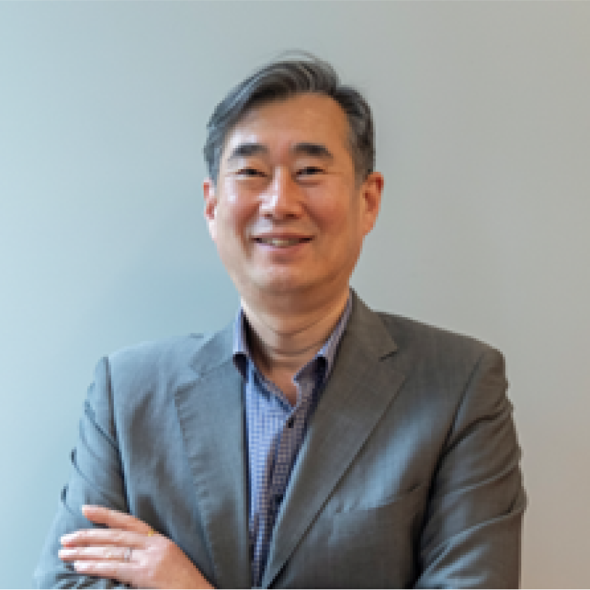 R&D School In-house professor Namyeon Hwang